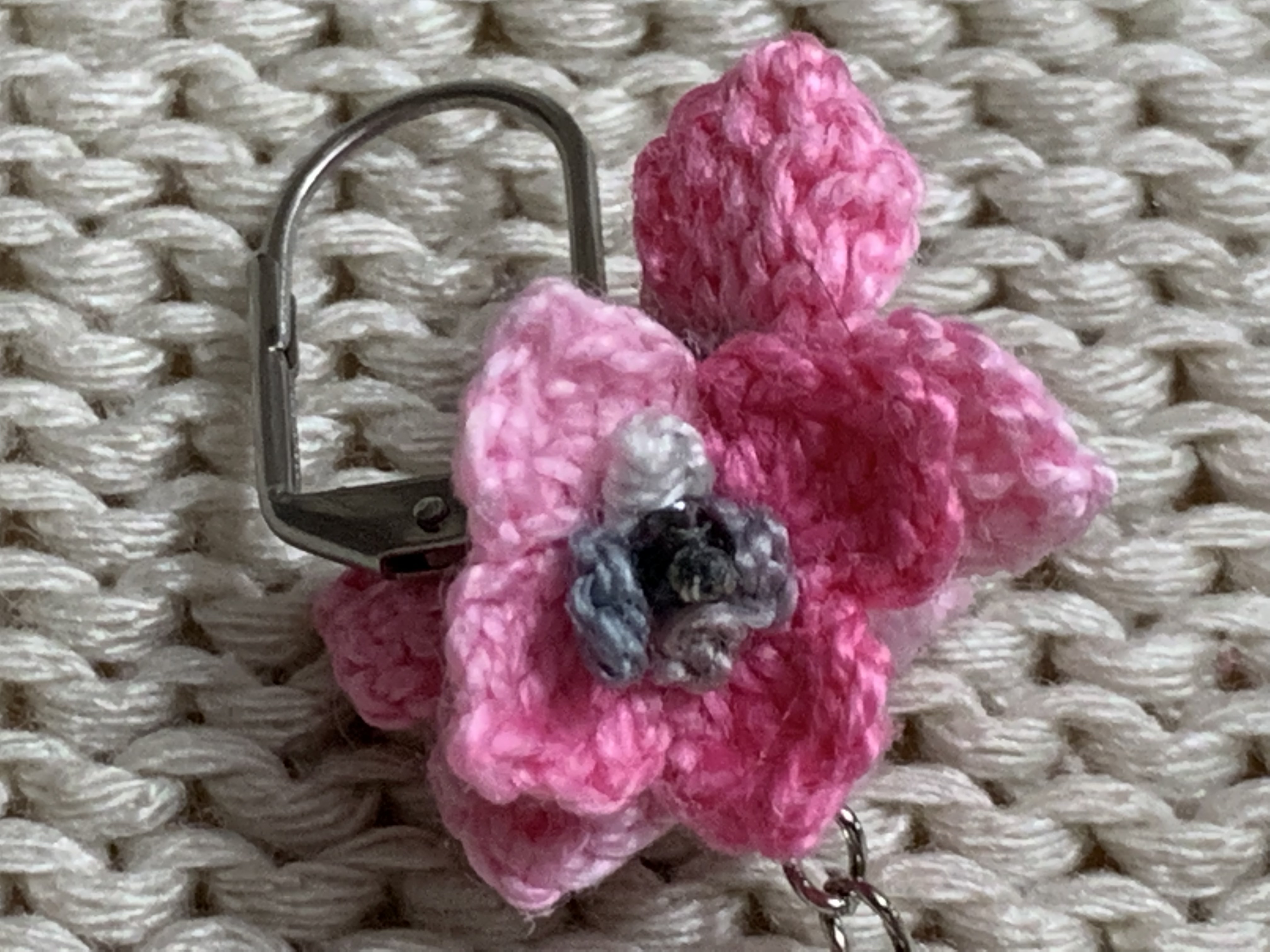 EADD6B2D-D9DD-431A-A880-7FC14A37FBA7